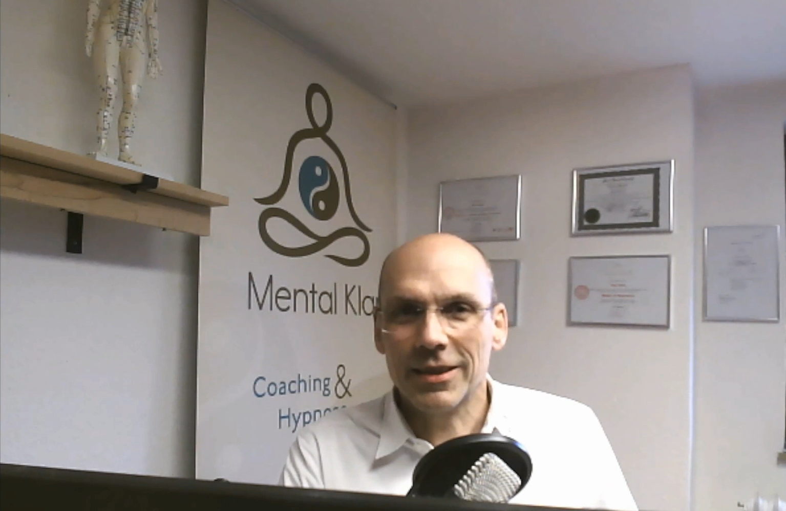 Der Podcast von Mental Klar für Unternehmer:innen und Führungskräfte, die Klarheit, Energie und innere Stärke nachhaltig aufbauen wollen.